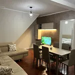 Mone Luxury