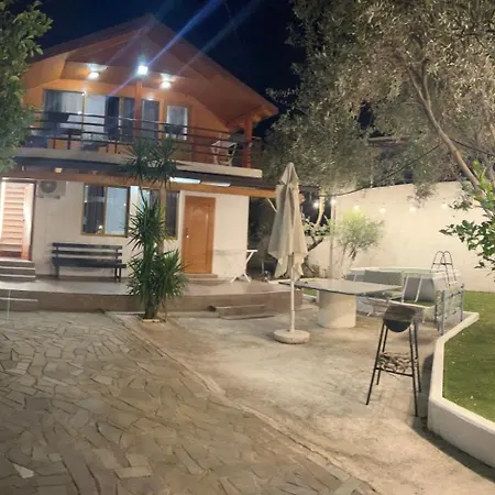 Mone Luxury Villa Vlorë